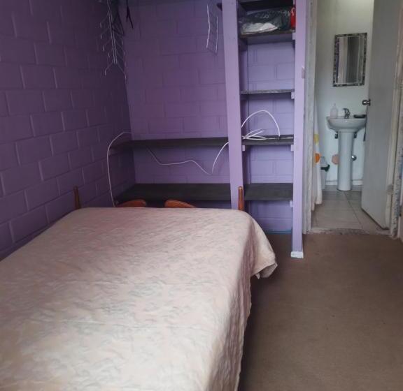 پانسیون Pieza Individual Con Baño Privado En Sector Puertas Del Mar