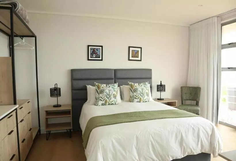 リゾートホテル Dandelion Lodge At Pinnacle Point Golf Estate