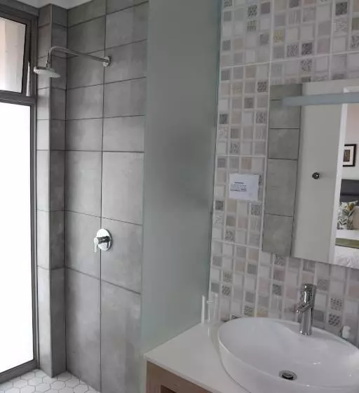 リゾートホテル Dandelion Lodge At Pinnacle Point Golf Estate