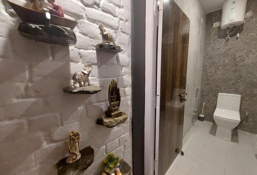 Bed and Breakfast Sukoon Boutique