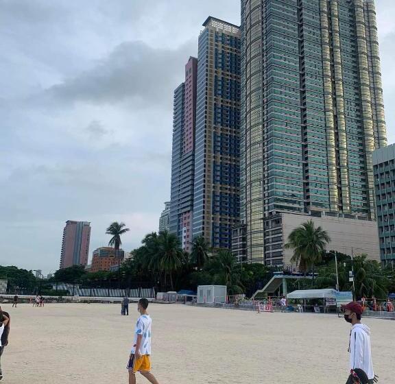 Cozy Studio In Front Of Us Embassy, Ermita, Manila