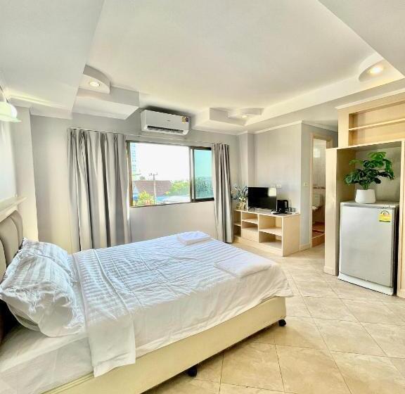 Hotelli Nona Pattaya