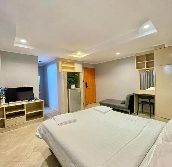 Hotelli Nona Pattaya