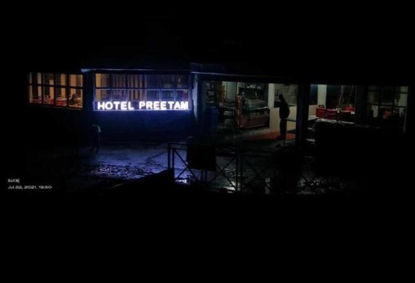 בית מלון כפרי Preetam Uttarakhand