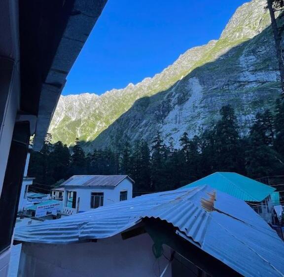בית מלון כפרי Preetam Uttarakhand