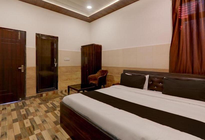 هتل Super Collection O Queen S Palace