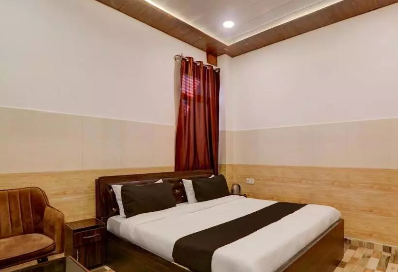 هتل Super Collection O Queen S Palace