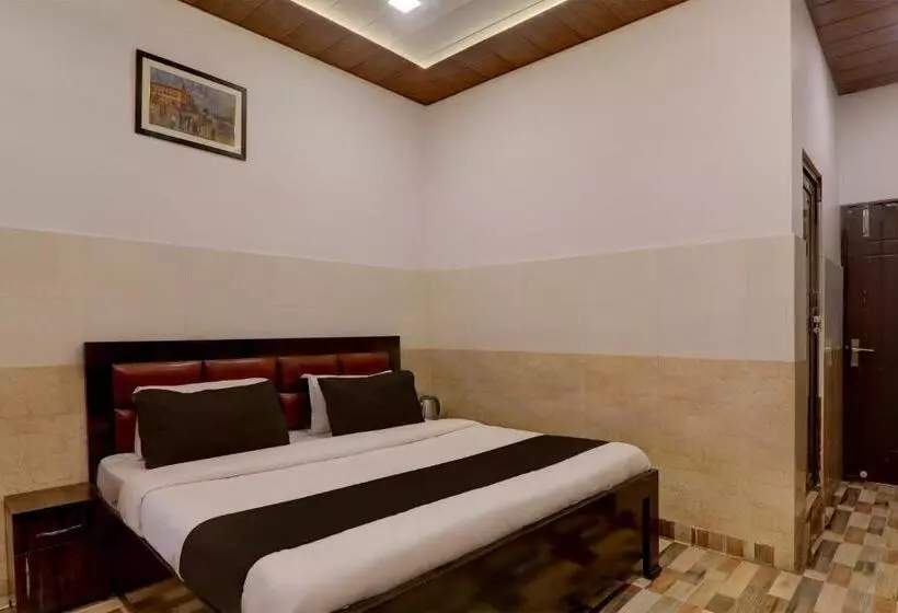 هتل Super Collection O Queen S Palace