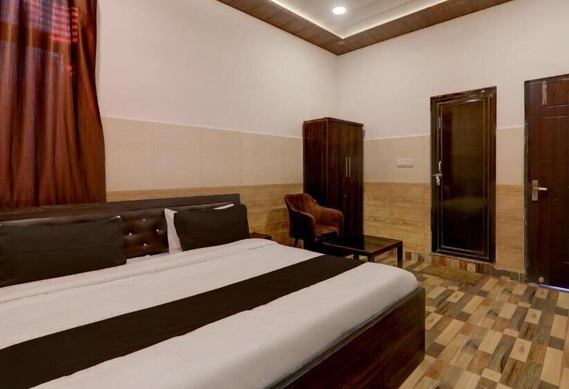 هتل Super Collection O Queen S Palace