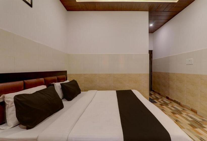 هتل Super Collection O Queen S Palace