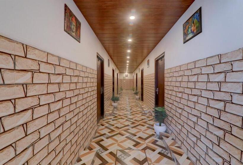 هتل Super Collection O Queen S Palace