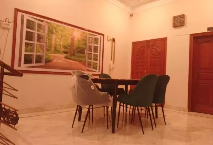 هتل Travel Lodge Clifton