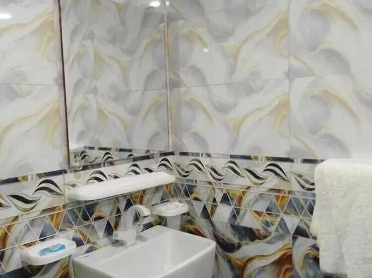 هتل Travel Lodge Clifton