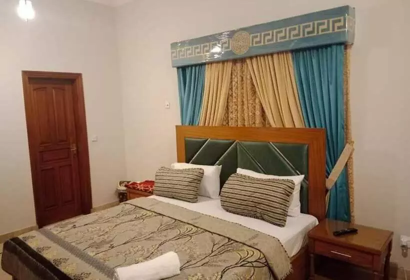 هتل Travel Lodge Clifton