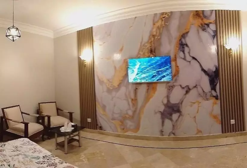 هتل Travel Lodge Clifton