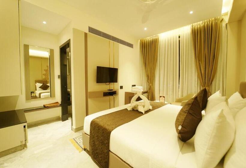 ホテル Yuvraj Le Royale