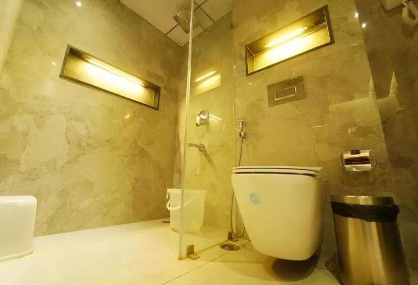 Hotelli Yuvraj Le Royale