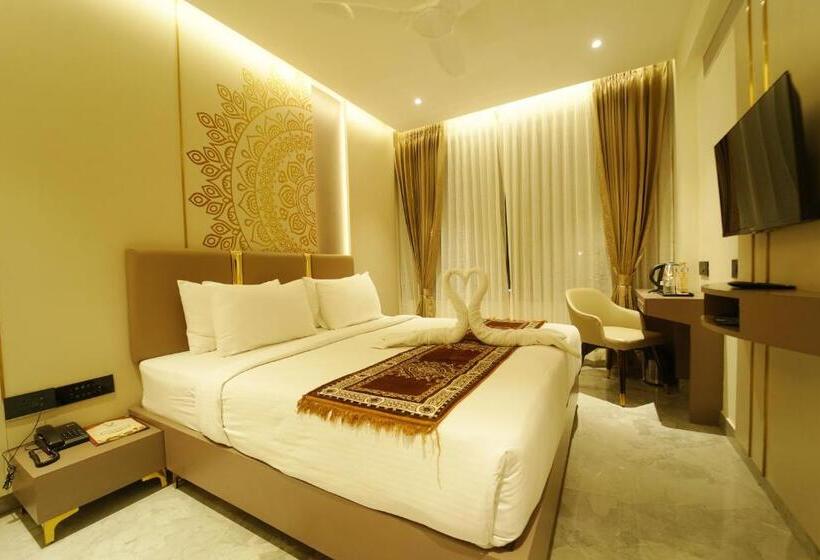 ホテル Yuvraj Le Royale