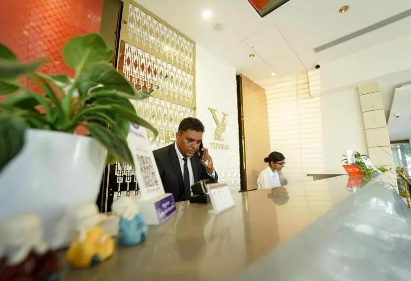 Hotelli Yuvraj Le Royale