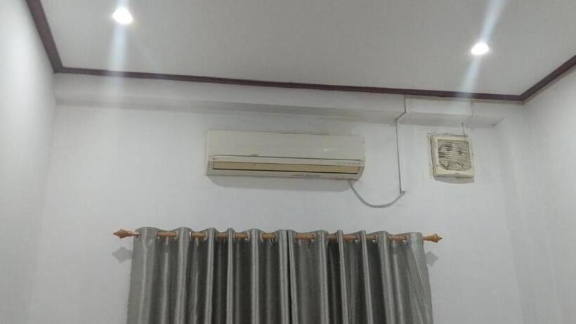 Pensión 阳光客栈