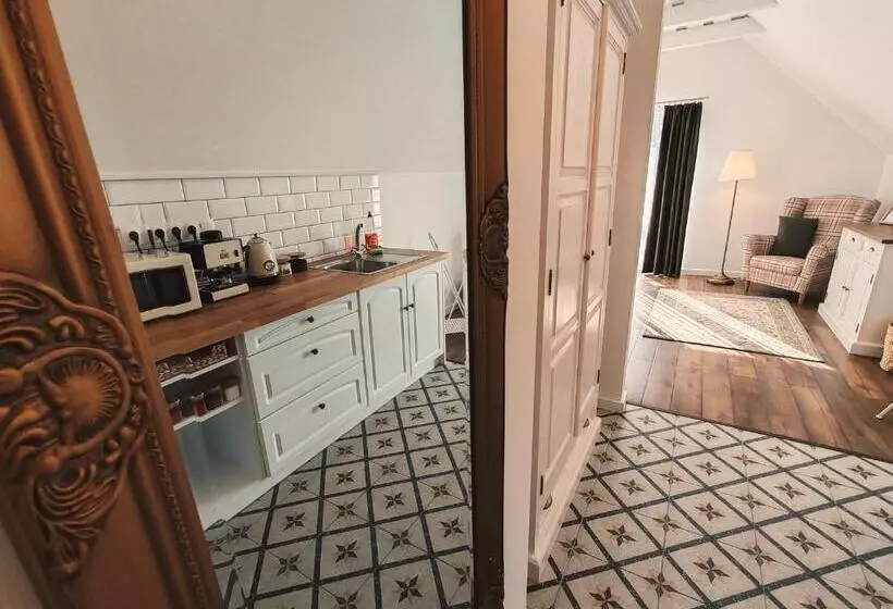 Majatalo Elisoria Superiors