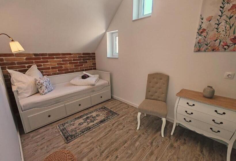 Pension Elisoria Superiors