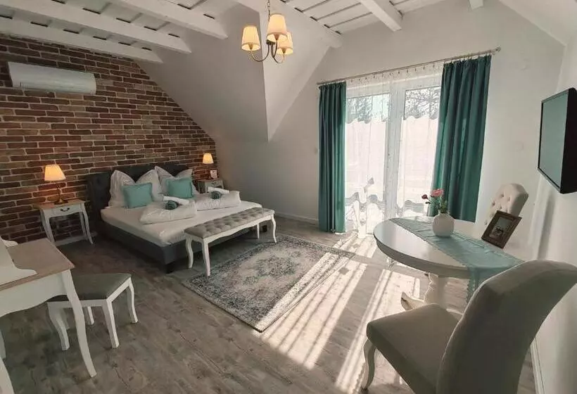 Majatalo Elisoria Superiors