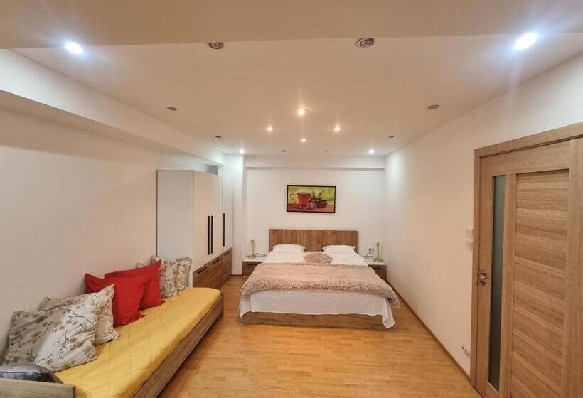 펜션 Gemasoti House