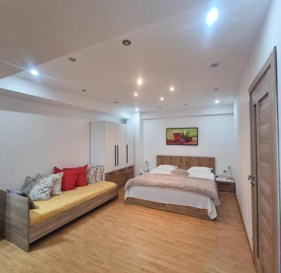 펜션 Gemasoti House