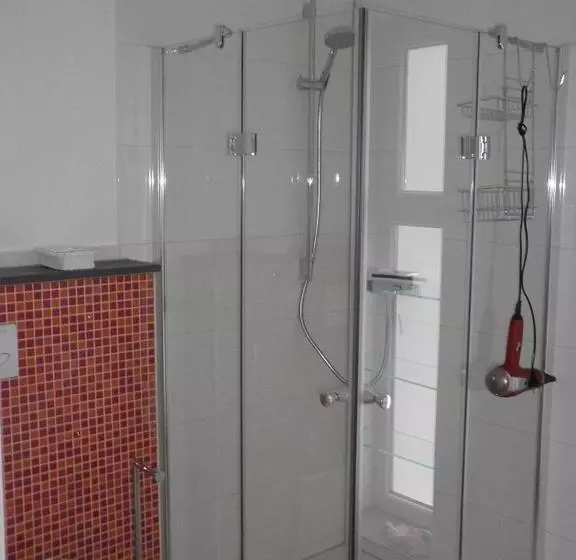 Majatalo Gäste Zimmer Am Elberadweg