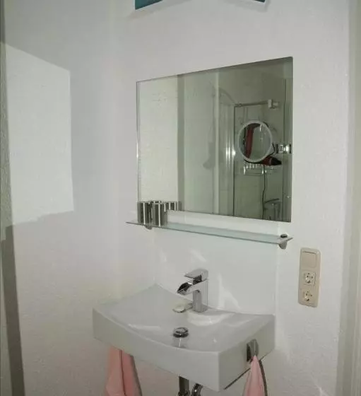 Majatalo Gäste Zimmer Am Elberadweg