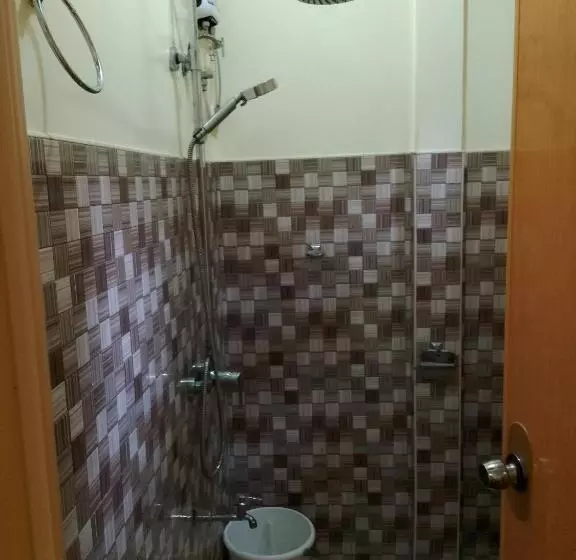 پانسیون Guyangan Homestay Siargao