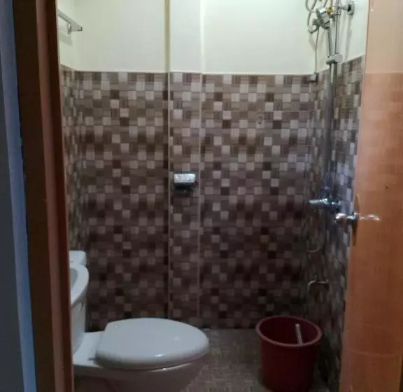 پانسیون Guyangan Homestay Siargao
