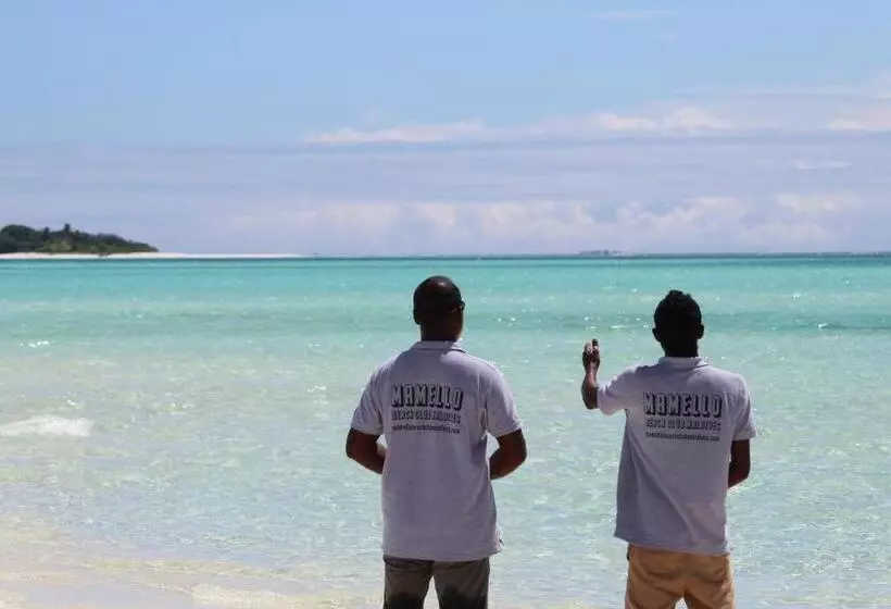 پانسیون Mamello Beach Club Maldives