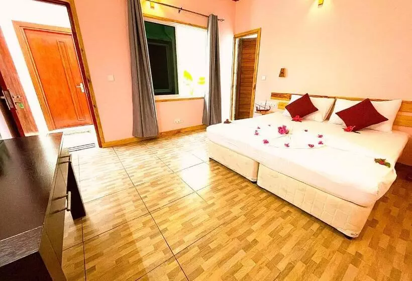 پانسیون Mamello Beach Club Maldives