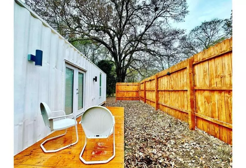 پانسیون Nomehaus Shipping Container Studio Residential Neighborhood Athens