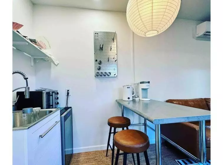 پانسیون Nomehaus Shipping Container Studio Residential Neighborhood Athens