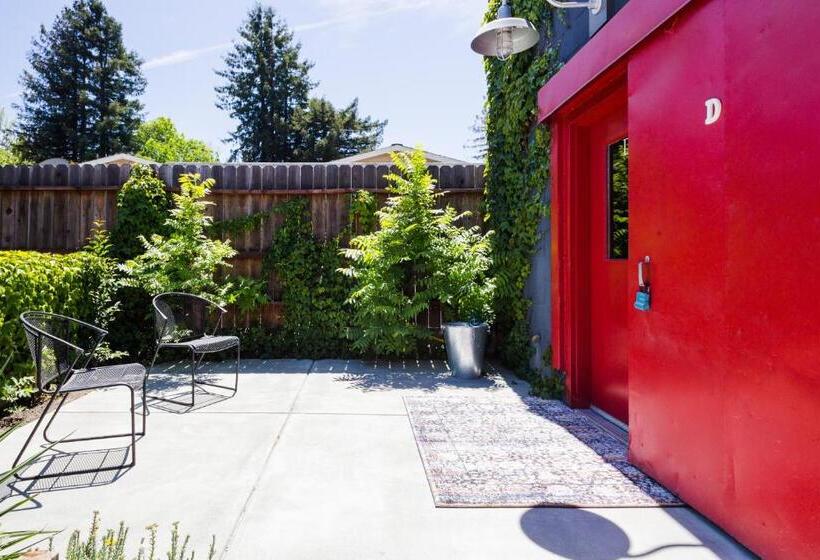 Petaluma Warehouse Lofts Unit D