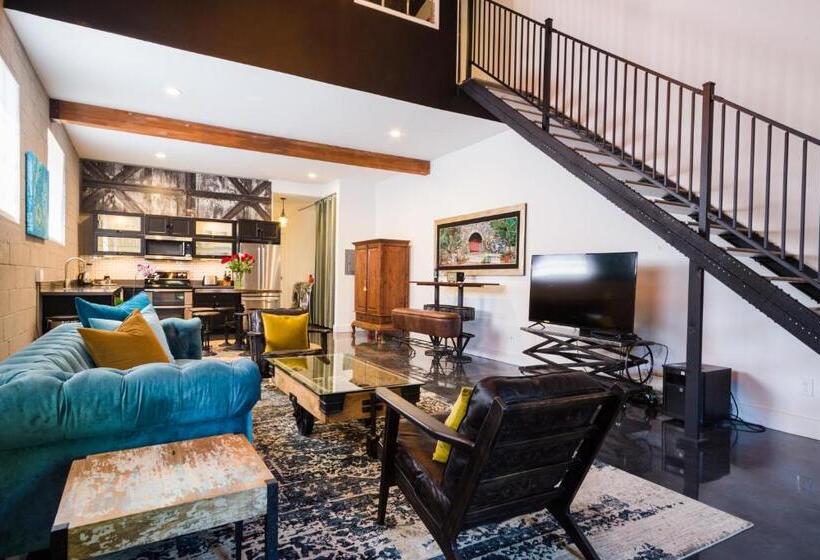 Petaluma Warehouse Lofts Unit D