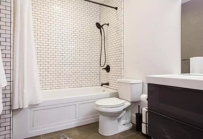 Petaluma Warehouse Lofts Unit D