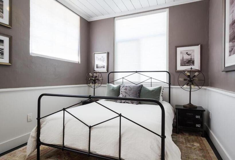 Petaluma Warehouse Lofts Unit D