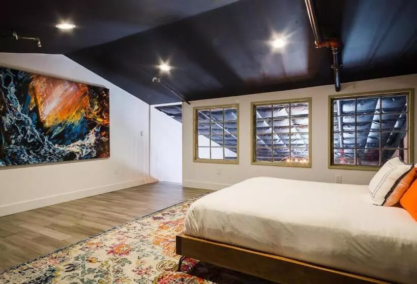 Petaluma Warehouse Lofts Unit D