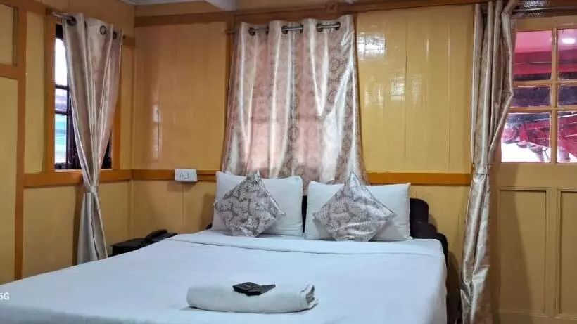 هاستل Bloom Inn