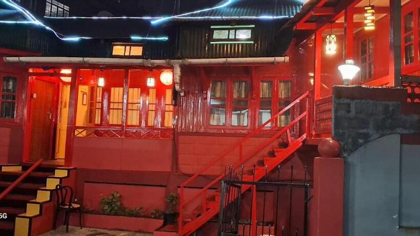 Retkeilymaja Bloom Inn