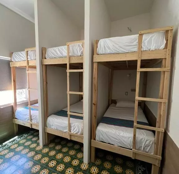 ユースホステル Hostal Doña Cuca