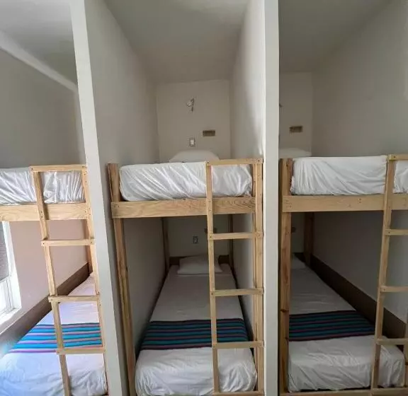 ユースホステル Hostal Doña Cuca