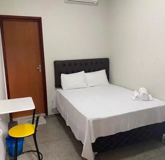 ユースホステル Pousada Santo Antônio