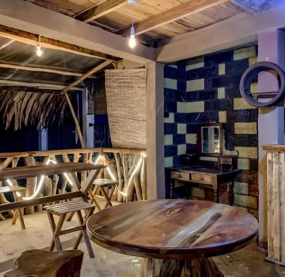 ベッドアンドブレックファースト Lamiaceae Wood Cabin