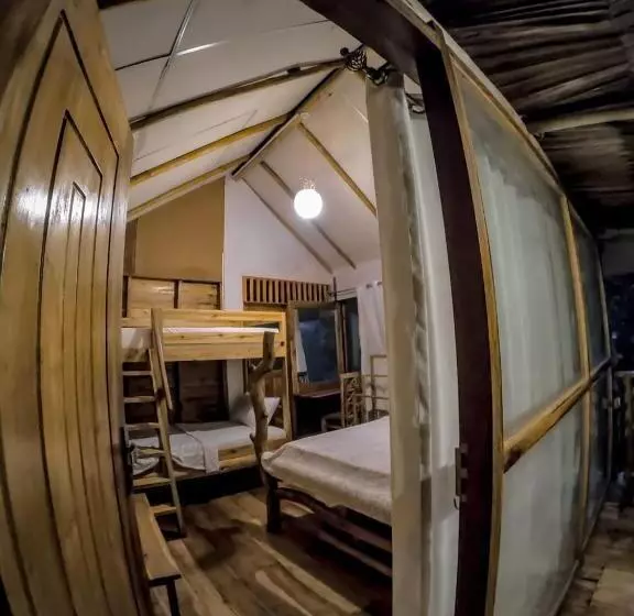 ベッドアンドブレックファースト Lamiaceae Wood Cabin