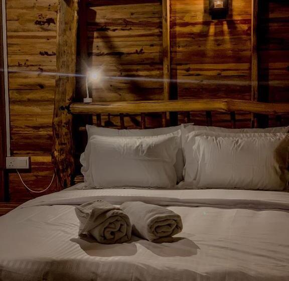 مبيت وإفطار Lamiaceae Wood Cabin